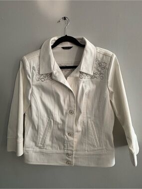 Index White Embroidered Button-Front Jean Jacket Size Medium